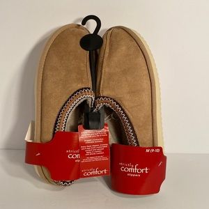 Strictly Comfort Slippers, Men’s Medium (9-10), NWT